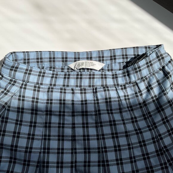 Pleated skirt (youth) - Picture 2 of 6